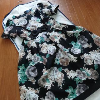 M'S GRACY - エムズグレイシー☆新品☆ゴージャスローズプリントドレス