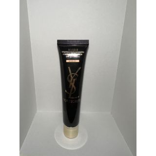 Yves Saint Laurent Beaute - イヴ・サンローラントップシークレットCC ...