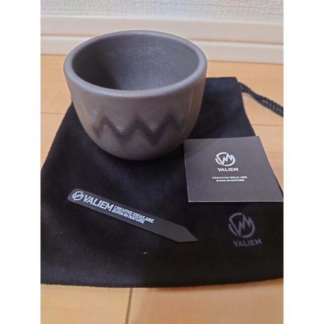 Valiem MONSTER MOUTH BOWL-HALF L 鉢