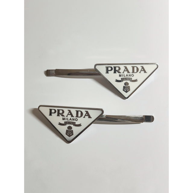 ネイビーシー Prada logo ヘアピン 2個セット | phemida.ru