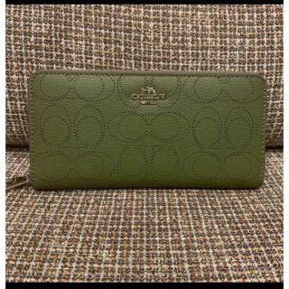 COACH(財布 ・ グリーン・カーキ/緑色系)のフリマアイテム一覧 COACH(財布 ・ グリーン・カーキ/緑色系)のフリマアイテム一覧