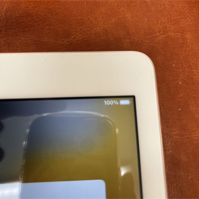 品　アップル iPad 第6世代 WiFi 32GB ゴールド