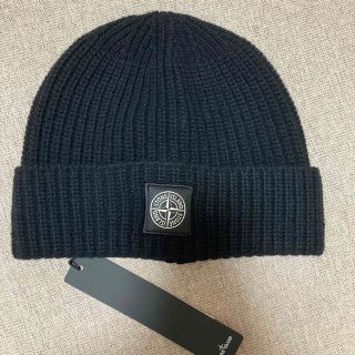 ストーンアイランド(STONE ISLAND)の値下げしました！新品未使用　ストーンアイランド　ニット帽　ビーニー　ブラック(ニット帽/ビーニー)