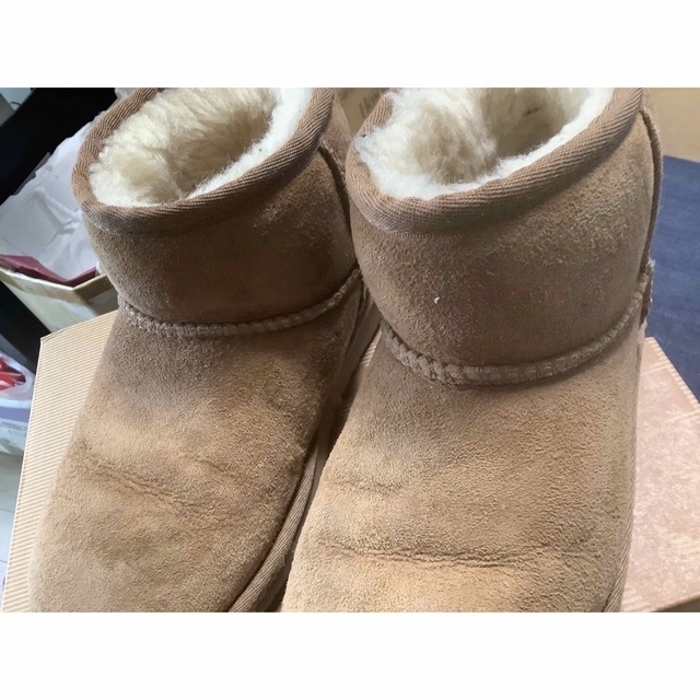 UGG(アグ)の少し遅いですがUGGの可愛いブーツ(๑･̑◡･̑๑) キッズ/ベビー/マタニティのキッズ靴/シューズ(15cm~)(ブーツ)の商品写真