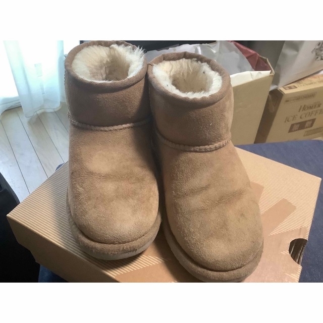 UGG(アグ)の少し遅いですがUGGの可愛いブーツ(๑･̑◡･̑๑) キッズ/ベビー/マタニティのキッズ靴/シューズ(15cm~)(ブーツ)の商品写真