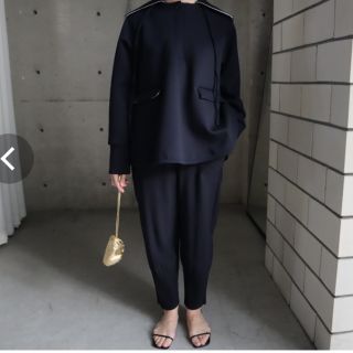 ドゥーズィエムクラス(DEUXIEME CLASSE)の新品　eLLa pleats hem pants (navy) パンツ　(カジュアルパンツ)