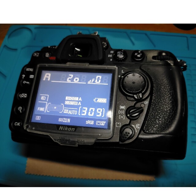 Nikon(ニコン)のNIKON D300　デジタル一眼レフカメラ スマホ/家電/カメラのカメラ(デジタル一眼)の商品写真
