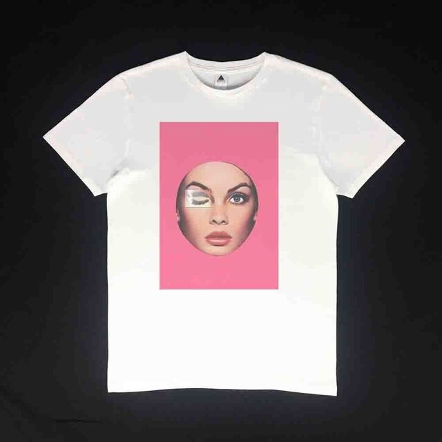 新品 ジーンシュリンプトン スーパー モデル フレーム ウインク Tシャツ メンズのトップス(Tシャツ/カットソー(半袖/袖なし))の商品写真
