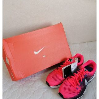 ナイキ(NIKE)のNIKE　スニーカー　蛍光ピンク　24cm(スニーカー)