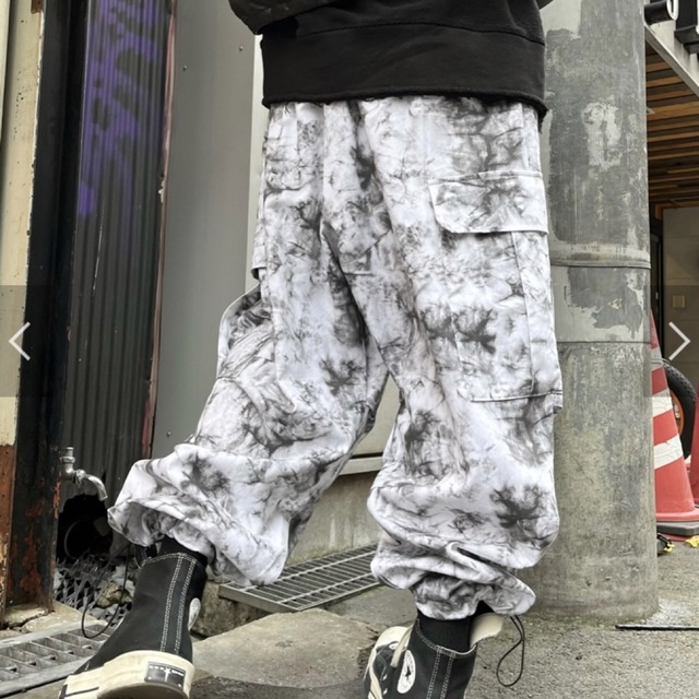 【XU DOG SELECT】tie-dye jogger pants メンズのパンツ(ワークパンツ/カーゴパンツ)の商品写真