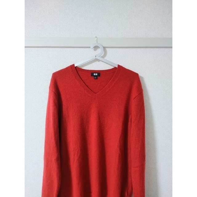 UNIQLO ユニクロ メンズカシミヤ Vネックセーター 赤 L 419200の UNIQLO ユニクロ メンズカシミヤ Vネックセーター 赤 L 419200の