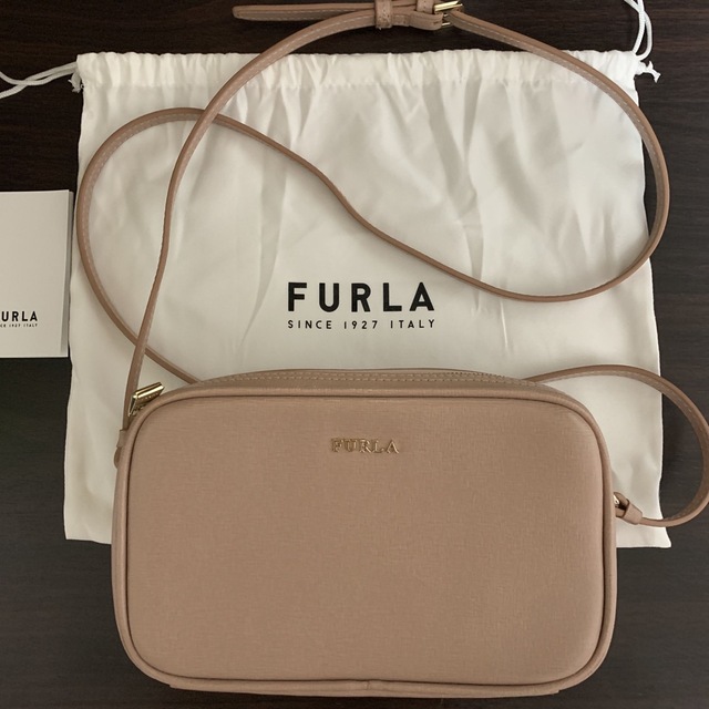 Furla(フルラ)のFURLA ショルダーバッグ ベージュピンク／アウトレット レディースのバッグ(ショルダーバッグ)の商品写真