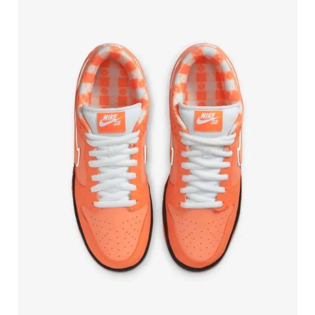 NIKE(ナイキ)のConcepts Nike SB Dunk Low Orange Lobster メンズの靴/シューズ(スニーカー)の商品写真