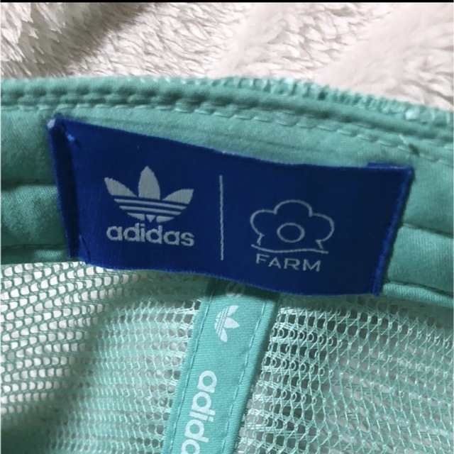 adidas(アディダス)のアディダス‧✧̣̥̇‧キャップ レディースの帽子(キャップ)の商品写真