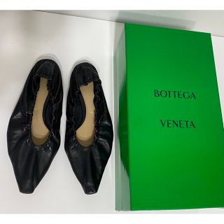 ボッテガヴェネタ(Bottega Veneta)の【正規品】ボッテガヴェネタ アーモンド フラットシューズ パンプス(ハイヒール/パンプス)