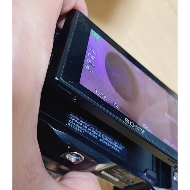 SONY(ソニー)のSONY α NEX-5 ミラーレス　一眼カメラ　禁煙保管　カバーセット　動作確 スマホ/家電/カメラのカメラ(ミラーレス一眼)の商品写真