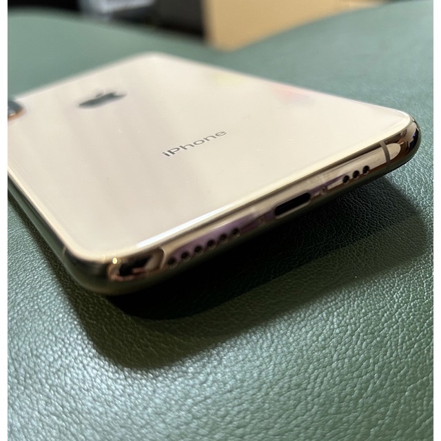 iPhone(アイフォーン)のiPhoneXs 256GB（SIMフリー） スマホ/家電/カメラのスマートフォン/携帯電話(スマートフォン本体)の商品写真