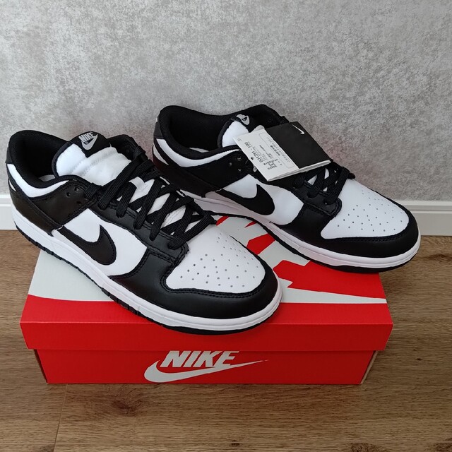 NIKE(ナイキ)のNike Dunk Low Retro "White/Black"　28.5cm メンズの靴/シューズ(スニーカー)の商品写真