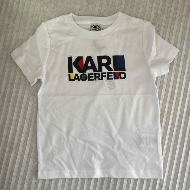 Karl Lagerfeld(カールラガーフェルド)のKarl Lagerfeld Kids T-Shirt  ロゴ　半袖Tシャツ キッズ/ベビー/マタニティのキッズ服男の子用(90cm~)(Tシャツ/カットソー)の商品写真