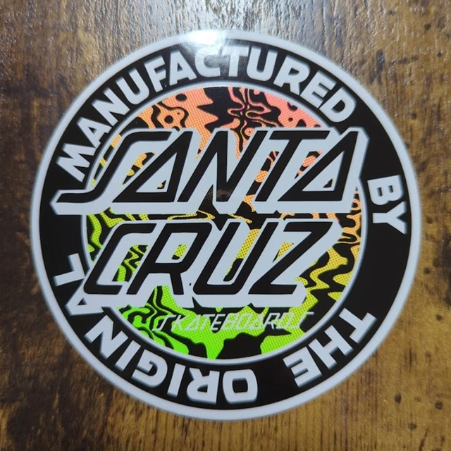 Santa Cruz(サンタクルーズ)の(直径10.1cm)SANTACRUZ サンタクルーズ　ステッカー スポーツ/アウトドアのスポーツ/アウトドア その他(スケートボード)の商品写真