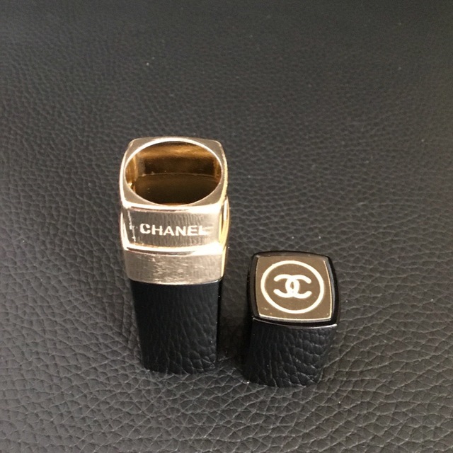 CHANEL(シャネル)のシャネル　No.5  香水　スプレイ　容器 コスメ/美容のメイク道具/ケアグッズ(ボトル・ケース・携帯小物)の商品写真