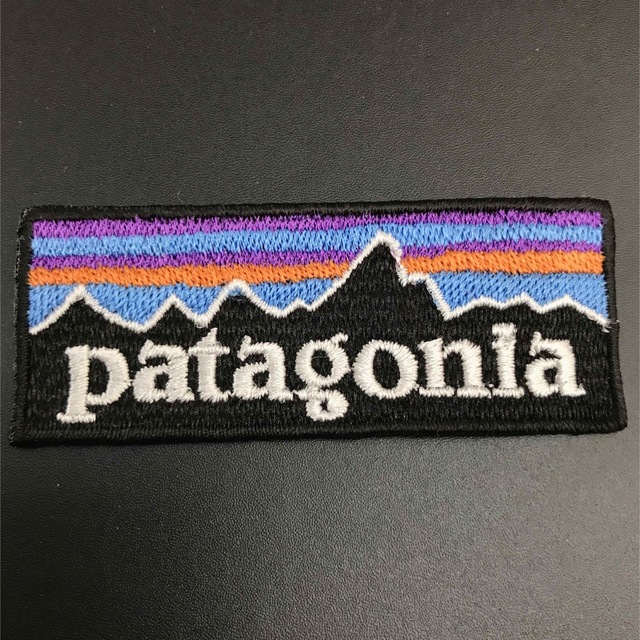 patagonia(パタゴニア)のPATAGONIA 70×28mm  フィッツロイロゴ アイロンワッペン -32 レディースのバッグ(その他)の商品写真