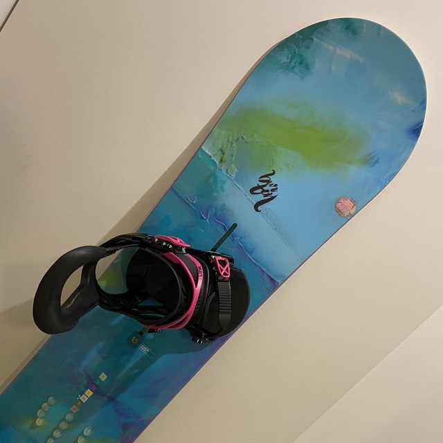 人気の雑貨がズラリ! バートン Burton 【モデル】Feather フェザー