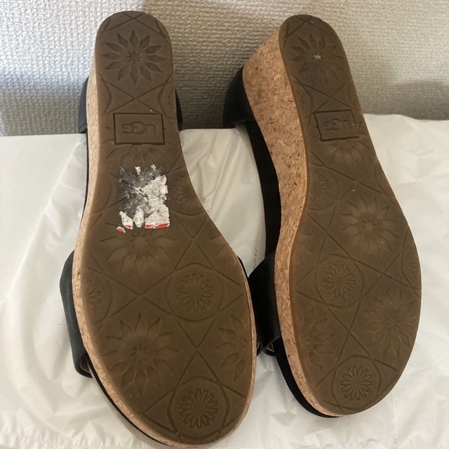 1回のみ使用★UGG アグ Zoe II ローヒールウェッジサンダル - 7