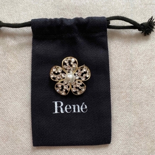René - ルネ ブローチ - 金属素材×ラインストーンの通販 by ブラン
