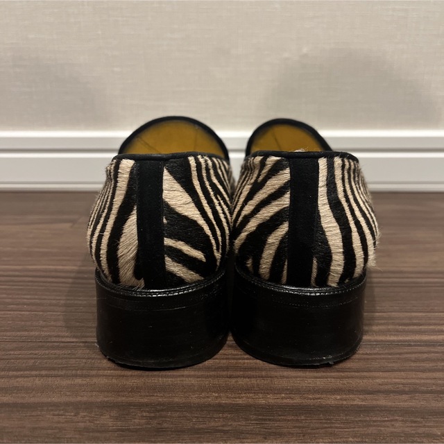FENDI(フェンディ)のfendi  ローファー　ゼブラ　ハラコローファー レディースの靴/シューズ(ローファー/革靴)の商品写真