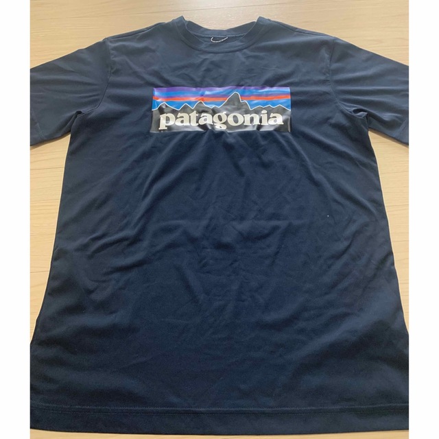 patagonia(パタゴニア)のpatagonia Tシャツ キッズ/ベビー/マタニティのキッズ服男の子用(90cm~)(Tシャツ/カットソー)の商品写真