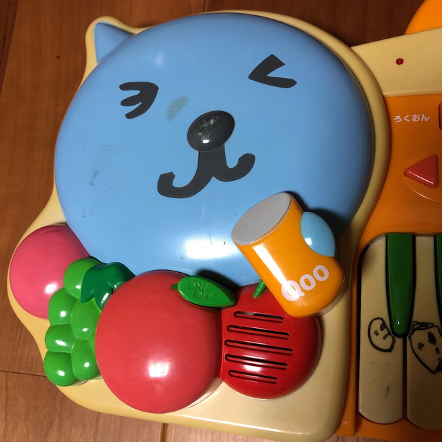 Qoo クー　リズム　キーボード　鍵盤　ピアノ おもちゃピアノ キッズ/ベビー/マタニティのおもちゃ(楽器のおもちゃ)の商品写真
