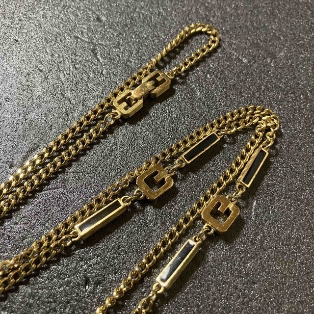 美品 GIVENCHY ジバンシィ ロングネックレス ゴールドカラー