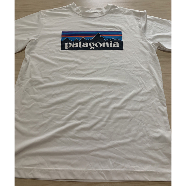 patagonia(パタゴニア)のpatagonia Tシャツ キッズ/ベビー/マタニティのキッズ服男の子用(90cm~)(Tシャツ/カットソー)の商品写真