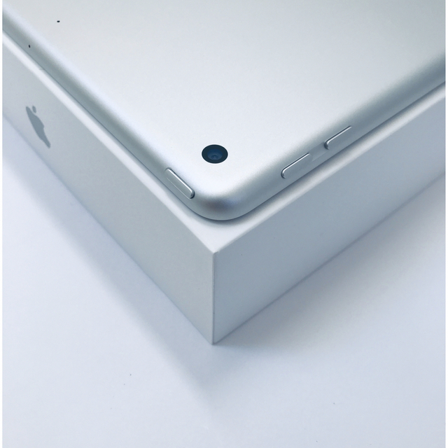 Apple iPad 第7世代 Wi-Fi 32GB【美品】 3