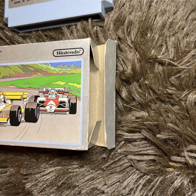 ファミリーコンピュータ(ファミリーコンピュータ)のF1レース　ファミコンソフト　銀箱 エンタメ/ホビーのゲームソフト/ゲーム機本体(家庭用ゲームソフト)の商品写真