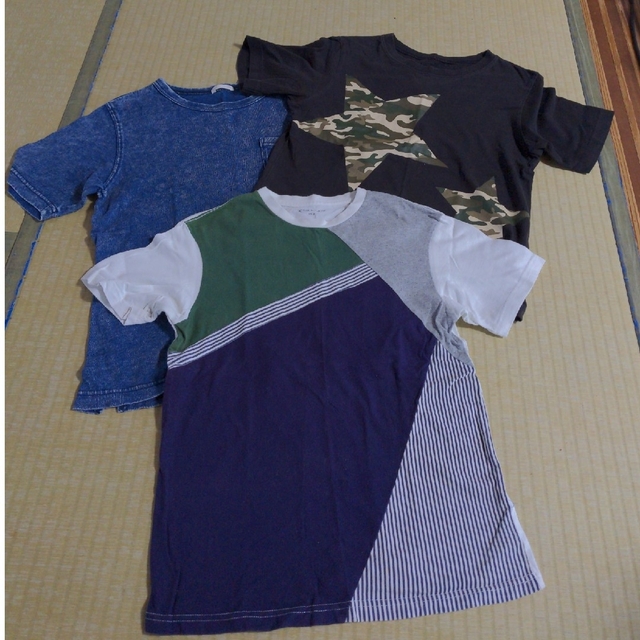 GU(ジーユー)のキッズ❴150❵ Ｔシャツ3枚+短パン(おまけ) キッズ/ベビー/マタニティのキッズ服男の子用(90cm~)(Tシャツ/カットソー)の商品写真