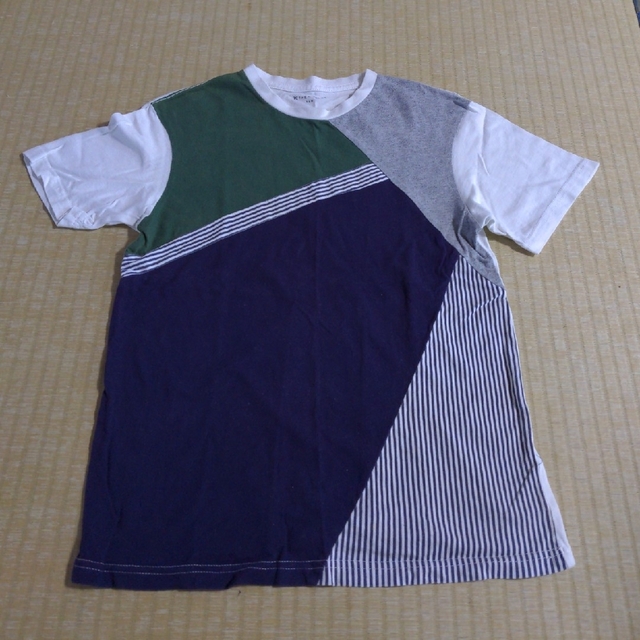 GU(ジーユー)のキッズ❴150❵ Ｔシャツ3枚+短パン(おまけ) キッズ/ベビー/マタニティのキッズ服男の子用(90cm~)(Tシャツ/カットソー)の商品写真