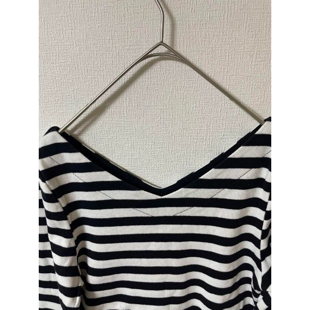 X-girl(エックスガール)の美品　X-girl エックスガール　V-NECK STRIPE ロングスリーブ レディースのトップス(Tシャツ(長袖/七分))の商品写真