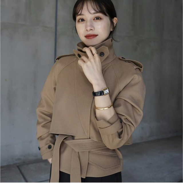 Noble(ノーブル)のL'or Cropped Trench Jacket Camel レディースのジャケット/アウター(トレンチコート)の商品写真