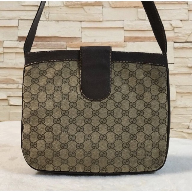 ネットお得セール GUCCIオールドグッチ インターロッキング デカ金具 ネットお得セール GUCCIオールドグッチ インターロッキング デカ金具