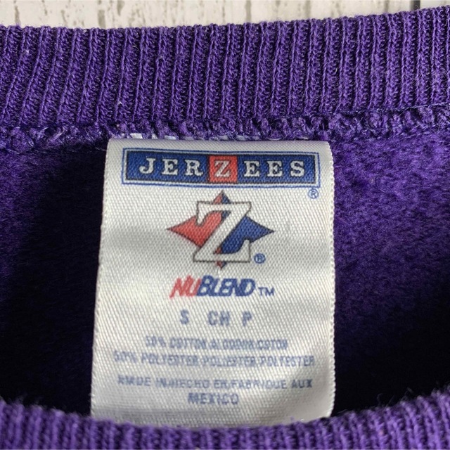 JERZEES(ジャージーズ)の【1点物】古着 90's メンズ スクールスウェット トレーナー 紫 ★デカロゴ メンズのトップス(スウェット)の商品写真