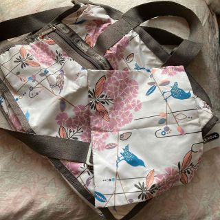 レスポートサック(LeSportsac)のLESPORTSAC 花柄がかわいいバック　訳あり　未使用品(その他)