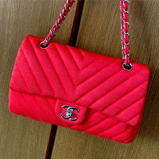 シャネル(CHANEL)のCHANEL マトラッセ　25 Vステッチ　シェブロン(ショルダーバッグ)