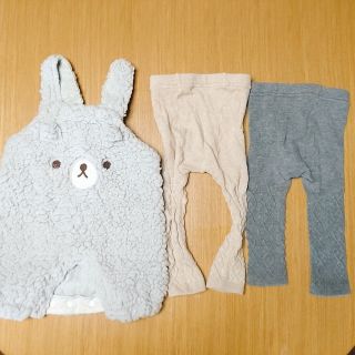 ユニクロ(UNIQLO)のふわふわうさぎロンパースとレギンス2本のセット(ロンパース)