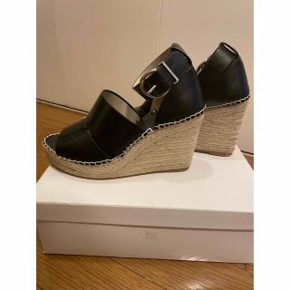 ザラ(ZARA)のZARA サンダル(サンダル)