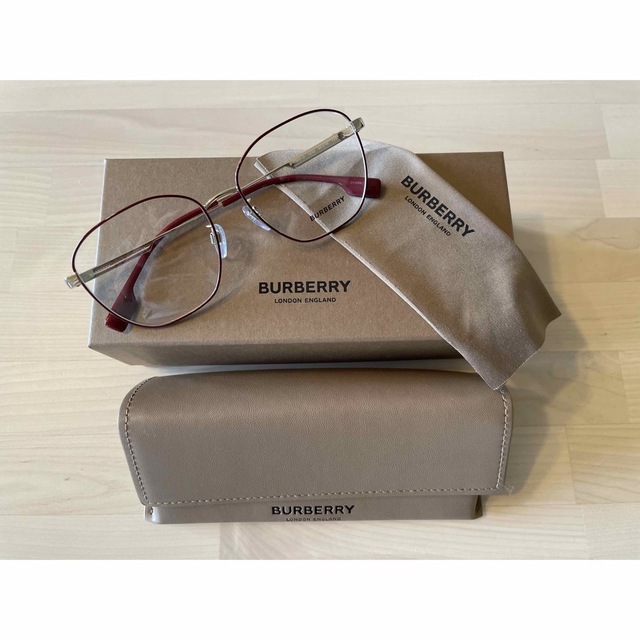 BURBERRY(バーバリー)のBURBERRY正規品 眼鏡フレーム B1365-D RG 最最最値下げ レディースのファッション小物(サングラス/メガネ)の商品写真