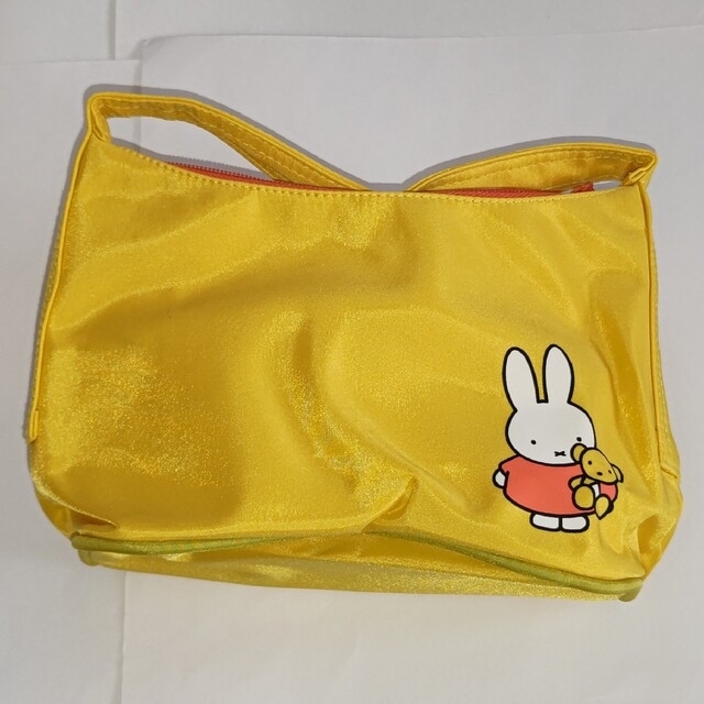 miffy(ミッフィー)のフジパン❇️ミッフィー❇️miffy❇️クレセントバック(ハンドバック) 黄色 レディースのバッグ(ハンドバッグ)の商品写真