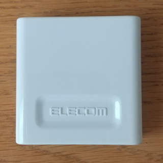 エレコム(ELECOM)の【お値下げ】エレコム USB コンセント 充電器 AVA-ACUWH(バッテリー/充電器)