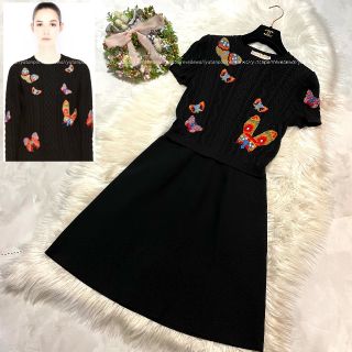 ヴァレンティノ(VALENTINO)の本物  美品 ヴァレンティノ バタフライ刺繍 ケーブルニット ワンピース 黒 M(ひざ丈ワンピース)